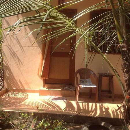 Shakti Family Guest House Махабалипурам Екстериор снимка